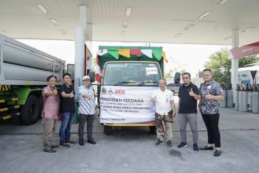 Pengisian Perdana CNG di SPBG Kaligawe